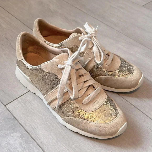 ⭐️ HOST PICK UGG Jaida Suede Leather Cream Gold Glitter Sneakers, Size 8 - Picture 2 of 10